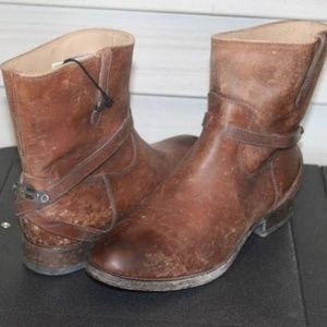 Frye Lindsay Plate Short Boot